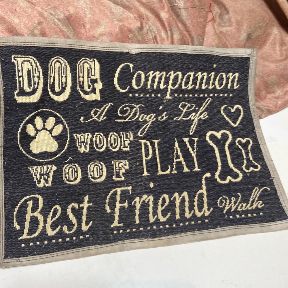 Unbranded Dog bowl Mat w/cute gingerbread man squeaky plushy toy. Washable